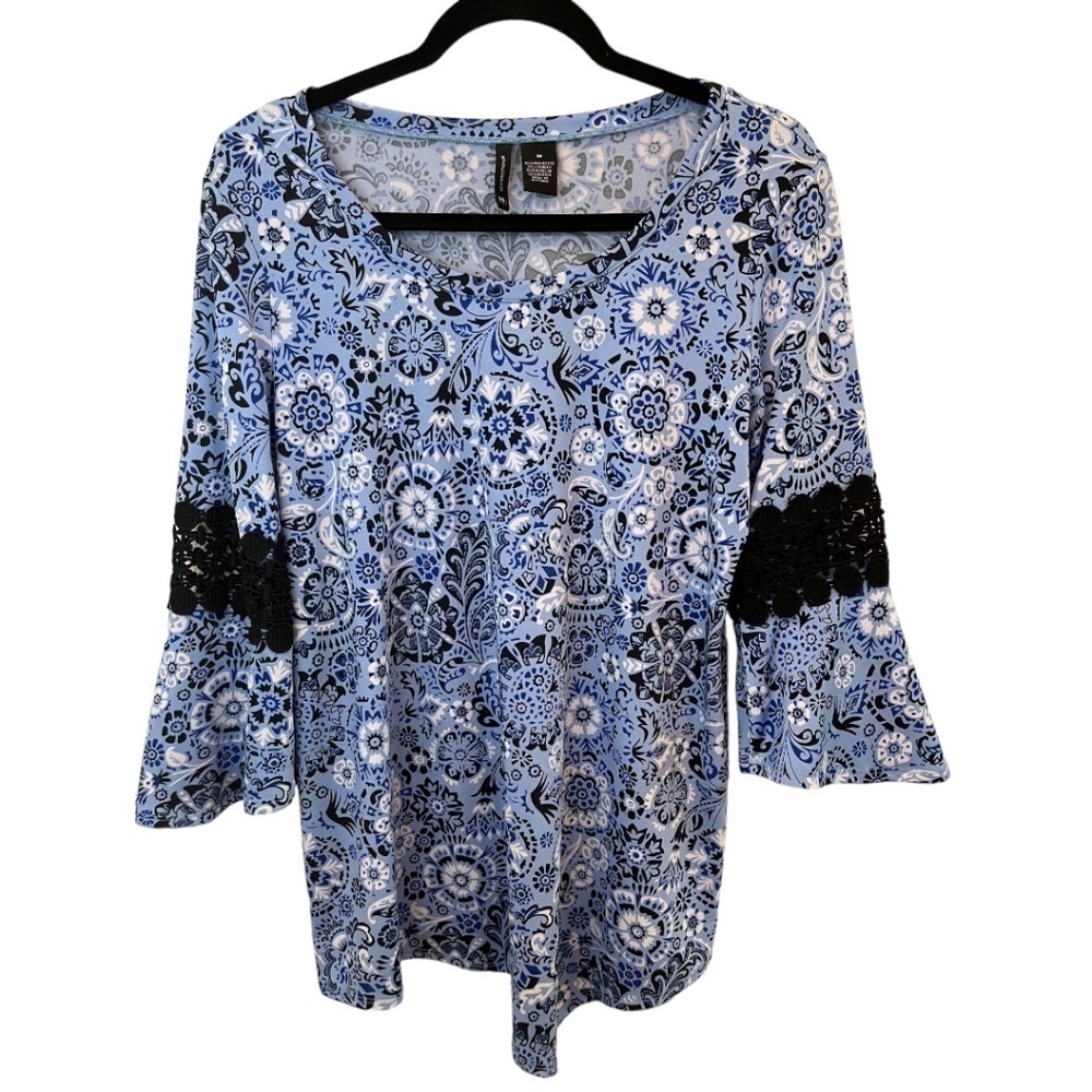 New Directions Blue Floral Lace Embellished Bell Sleeve Stretch Knit Top Size M